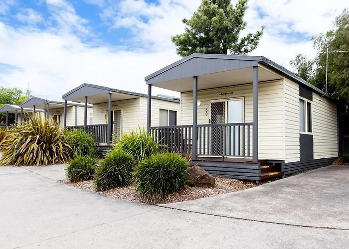 Airport Tourist Village Melbourne