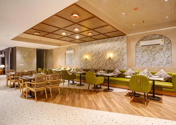 Iva Premium By Uv Hotels - Free Airport Pickup Or Drop New Delhi