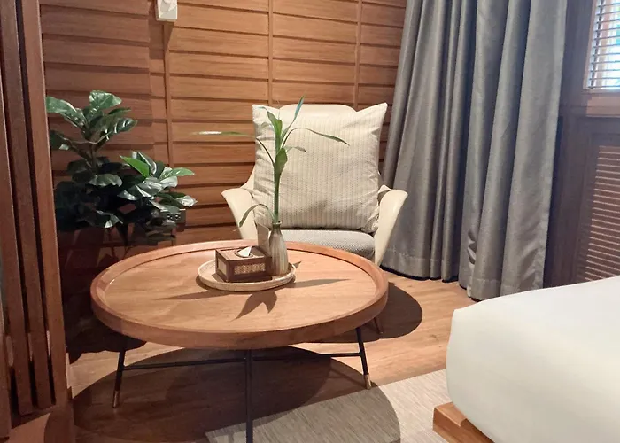 Hotel Loy Chiang Mai - Adult Only