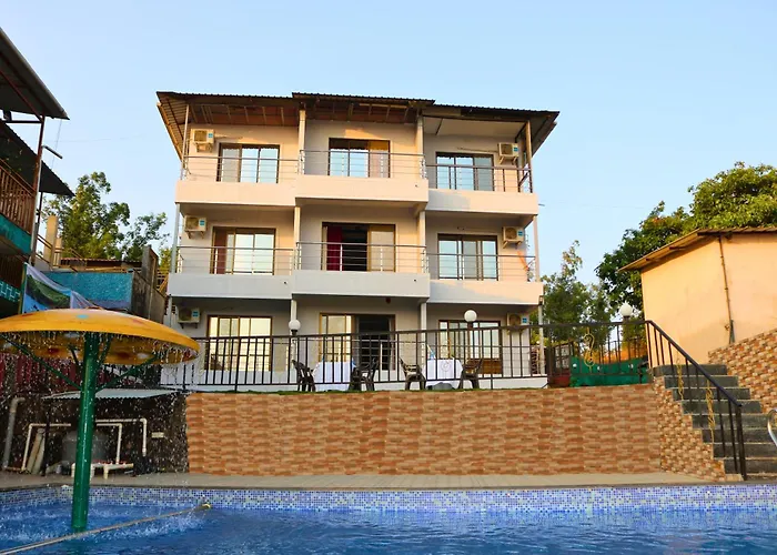 Hotel Infinity View Mahabaleshwar