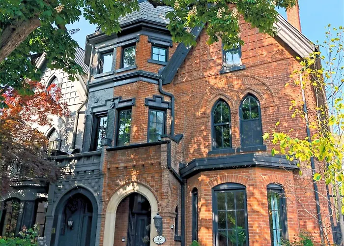 Hazelton Heritage Bed & Breakfast Toronto