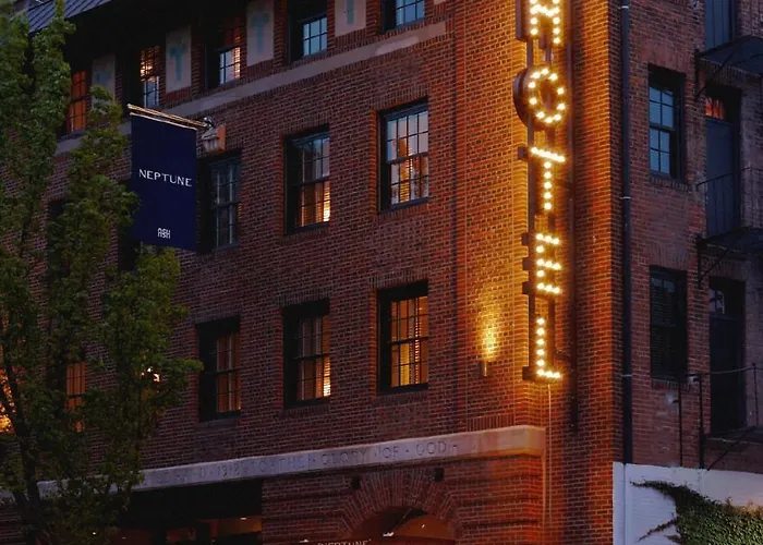 Neptune, An Ash Hotel Providence