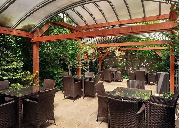 Alqush Downtown Hotel Prague
