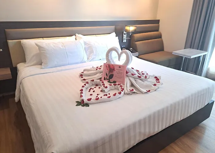 Amora Neoluxe Suites Hotel Bangkok