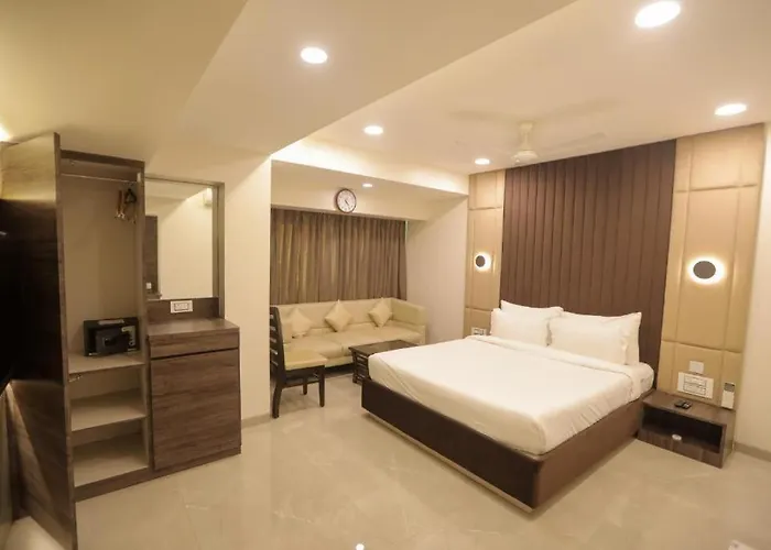 Hotel Oak Plaza Delhi New Delhi