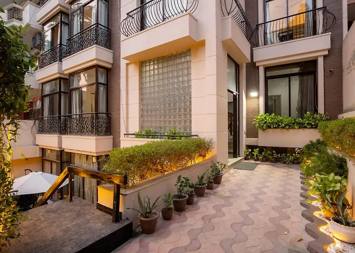 Bedchambers Serviced Apartments, Sector 40 Gurgaon