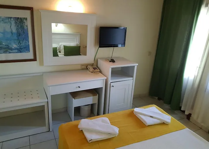 Club Tropical Beach Hotel Antalya