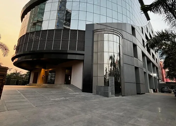 37Th Crescent Navi Mumbai Hotel