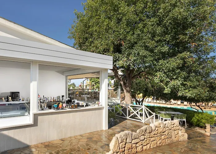 Mayfair Hotel Paphos