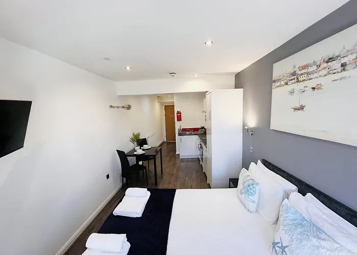 Fox House, Studio Apartments Plymouth