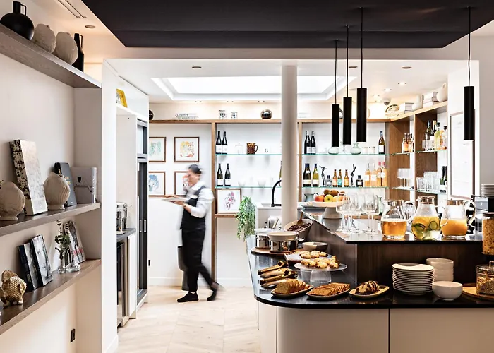Best Western Premier The Blake Paris Gare Saint Lazare