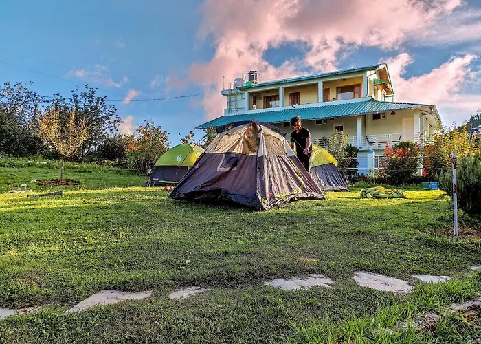 Chirping Orchard, Mukteshwar Bed & Breakfast