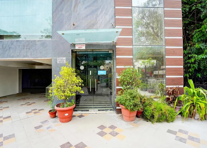 Palette By Checkin Royal Retreat Delhi Formerly Imperial Villas New Delhi