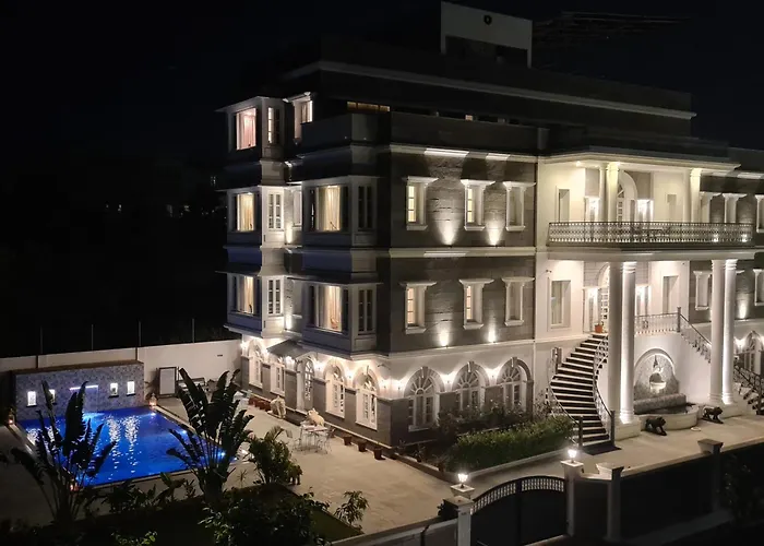 Boheda Manor - Luxury Retreat Hotel Udaipur