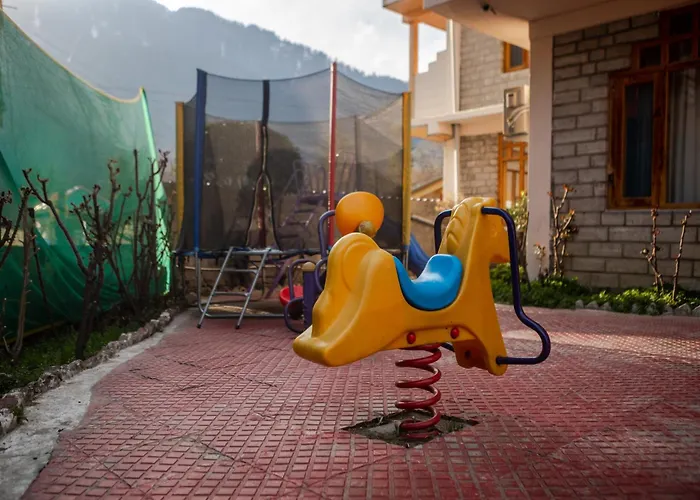 Hill River Resort By West Western -Property Of The Year 2024-25 - Central Heated & Air Cooled, Near Mall Road Manali 