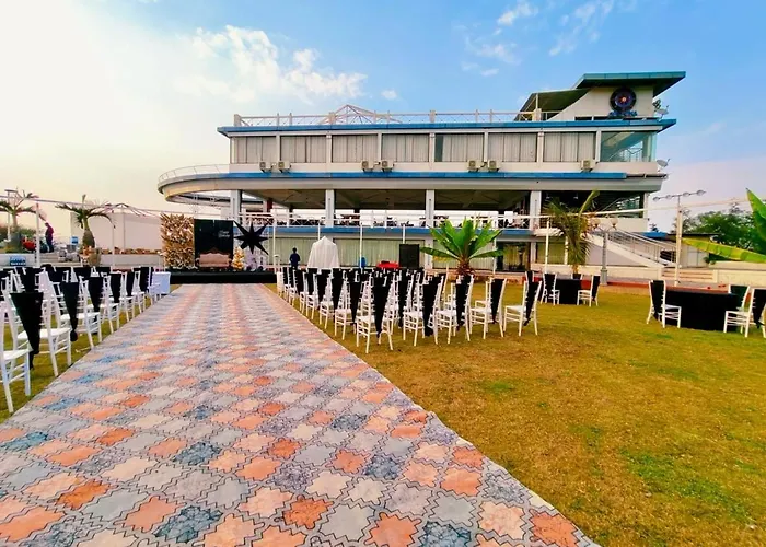 Seeyona Yacht Nashik