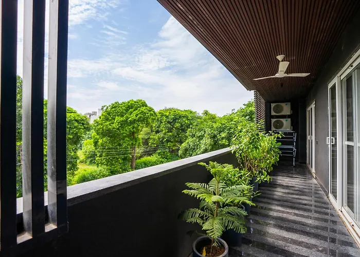 Liveaway Gurugram, Golf Course Road By Pack Gurgaon