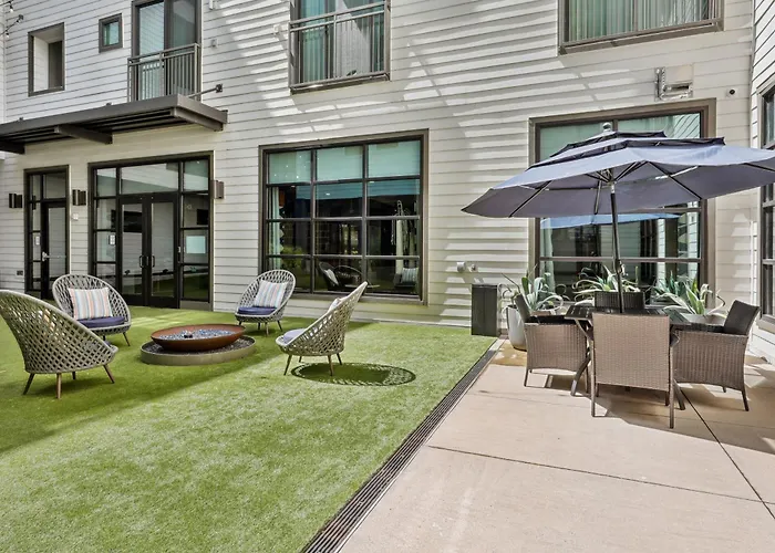 Sentral East Austin At 1630 E Sixth Hotel