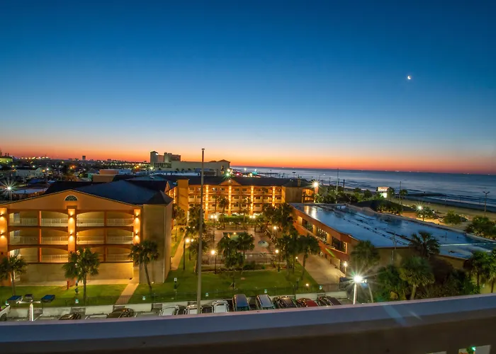 Beachfront Palms Resort Galveston, An Ascend Collection Hotel