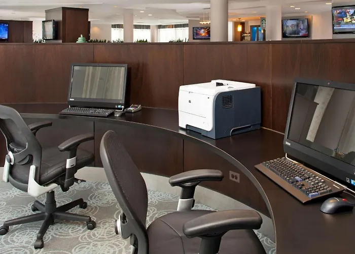 Doubletree By Hilton Chicago Schaumburg Hotel