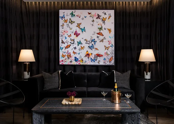 Claridge House Chicago, Tapestry Collection By Hilton Hotel