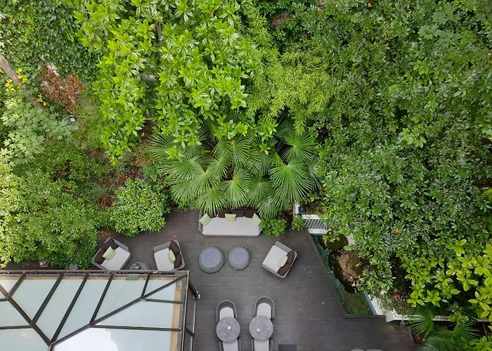 Garden-Elysee Paris