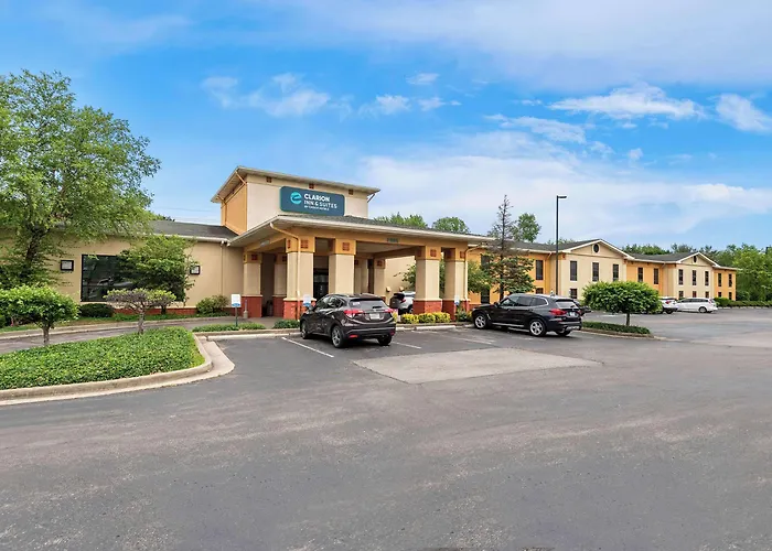 Clarion Inn & Suites Indianapolis Northwest