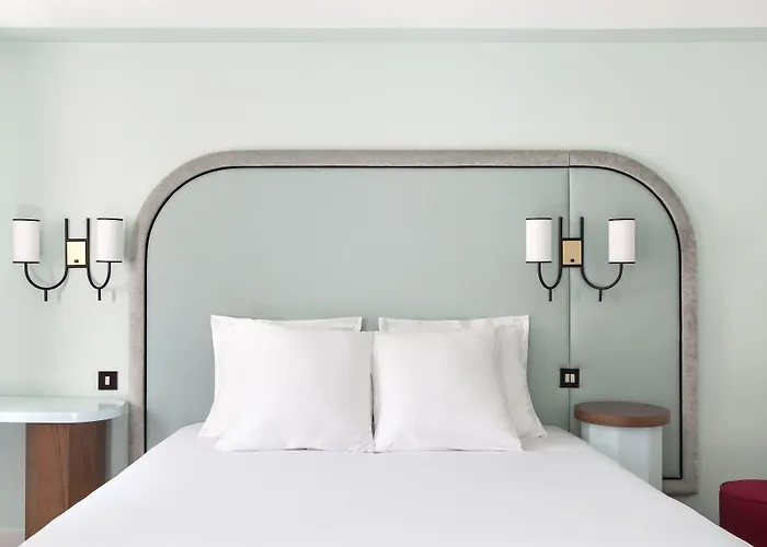 Hotel Bienvenue Paris