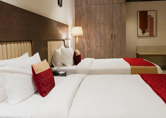 The Meriton New Delhi