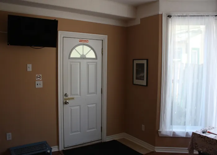 Ellis House Bed & Breakfast Niagara Falls