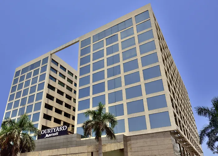 Courtyard By Marriott Chennai Hotel