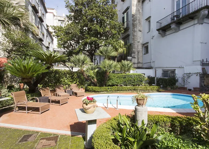 Costantinopoli 104 Hotel Naples