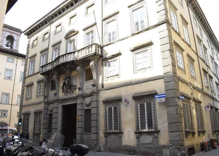 Palazzo Tucci Residenza D'Epoca Bed & Breakfast Lucca
