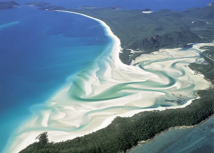 At Whitsunday Vista Holiday Apartments Airlie Beach