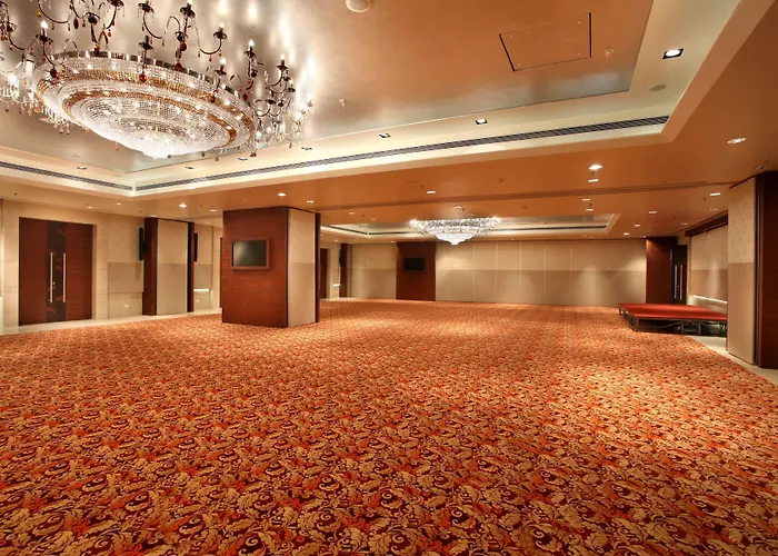 Mahagun Sarovar Portico Suites Ghaziabad