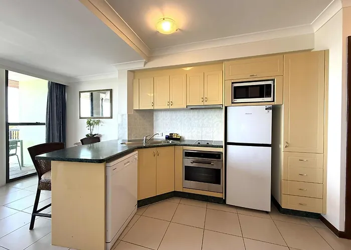 At Water'S Edge Resort Airlie Beach