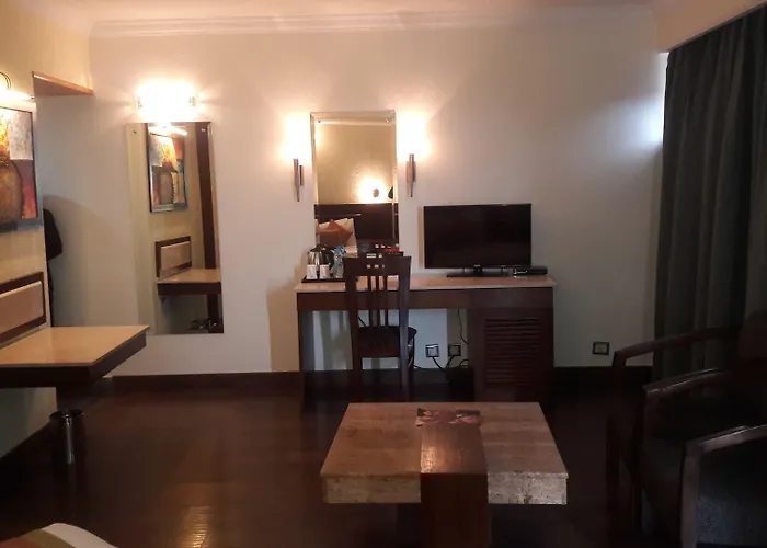 Hotel Combermere Shimla