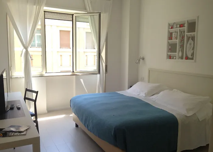 Domus Municipio Hotel Naples