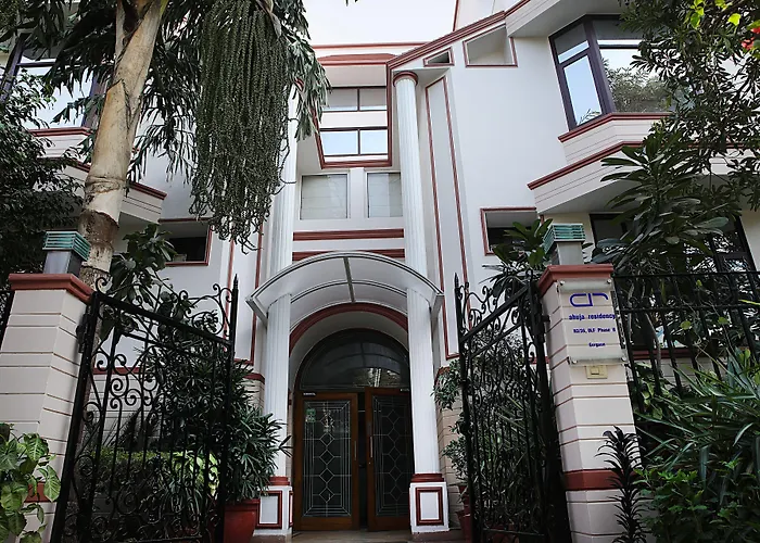 Ahuja Residency Dlf Phase 2 Hotel Gurgaon