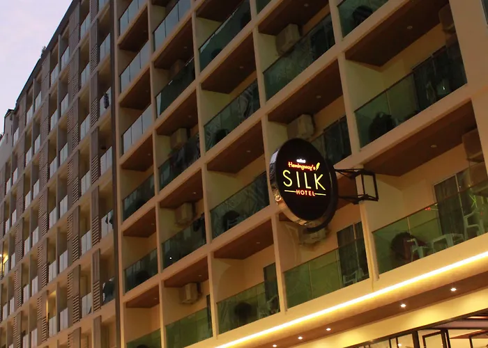 Hemingways Silk Hotel Patong