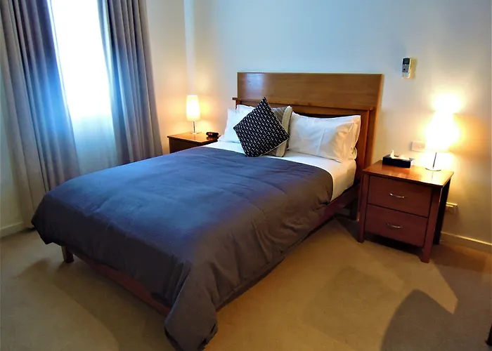 Plough Hotel Melbourne