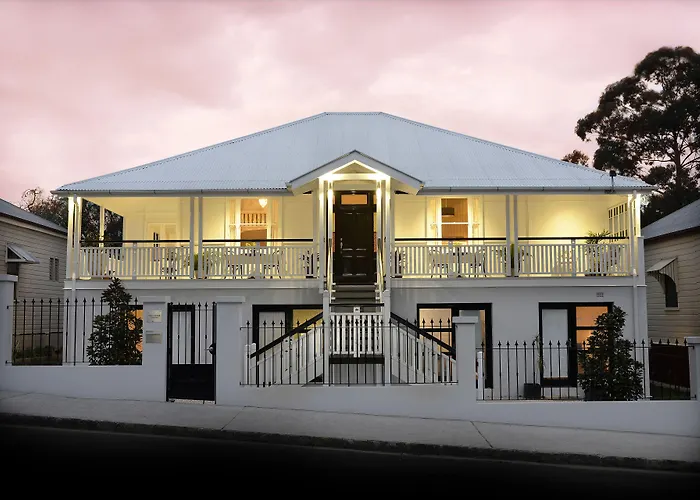 Heal House Bed & Breakfast Brisbane