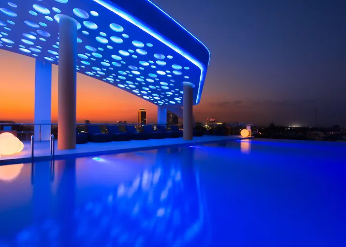 Sun & Moon, Urban Hotel Phnom Penh