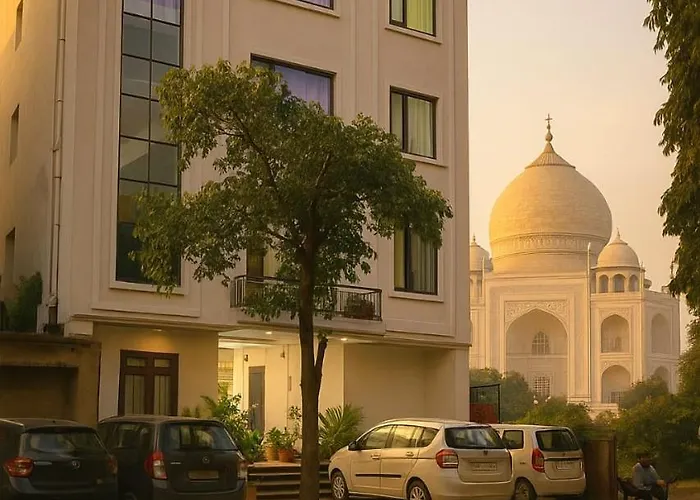 Hotel Ashok Palace Agra I 200M From Taj Mahal