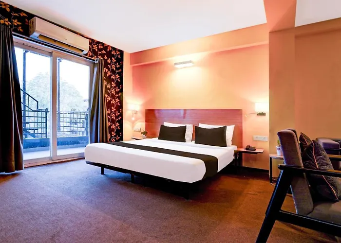 Hotel Grand Lowsan New Delhi