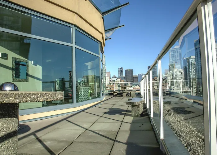 Grand Park Hotel & Suites Downtown Vancouver, An Ascend Collection Hotel