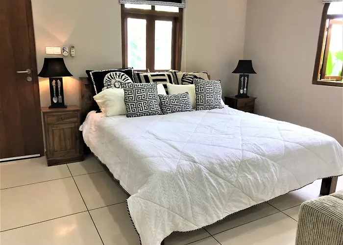 Villa Costa Plenty Sanur 
