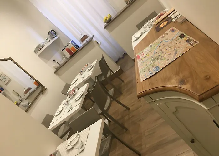 Art Atelier Accomodation Guest House Rome