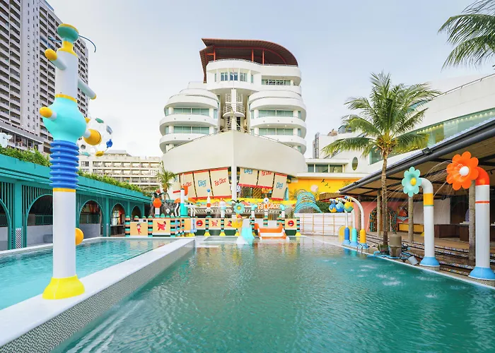 The Cruise Hotel Pattaya