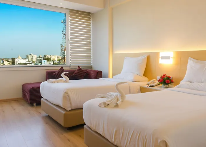 Gemini Continental, Hazratganj Hotel Lucknow